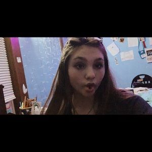 Meet your Posher, Lizzie